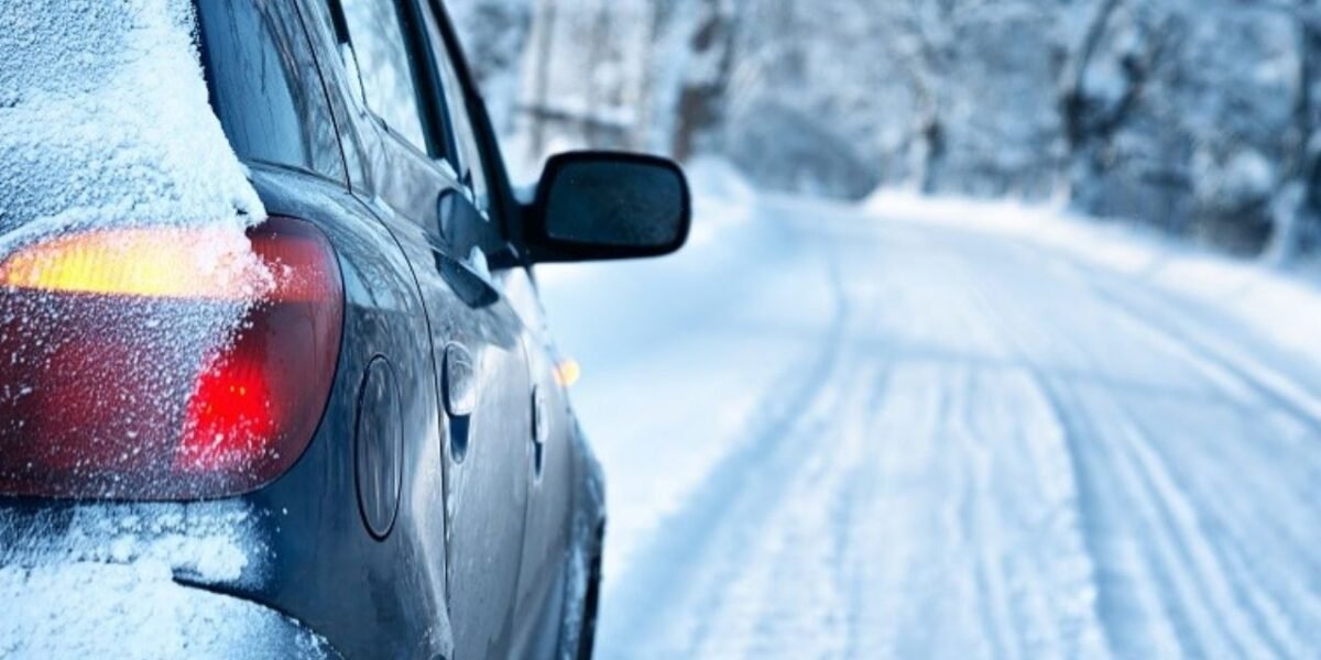 How to Drive Safely in Snow: A Complete Guide